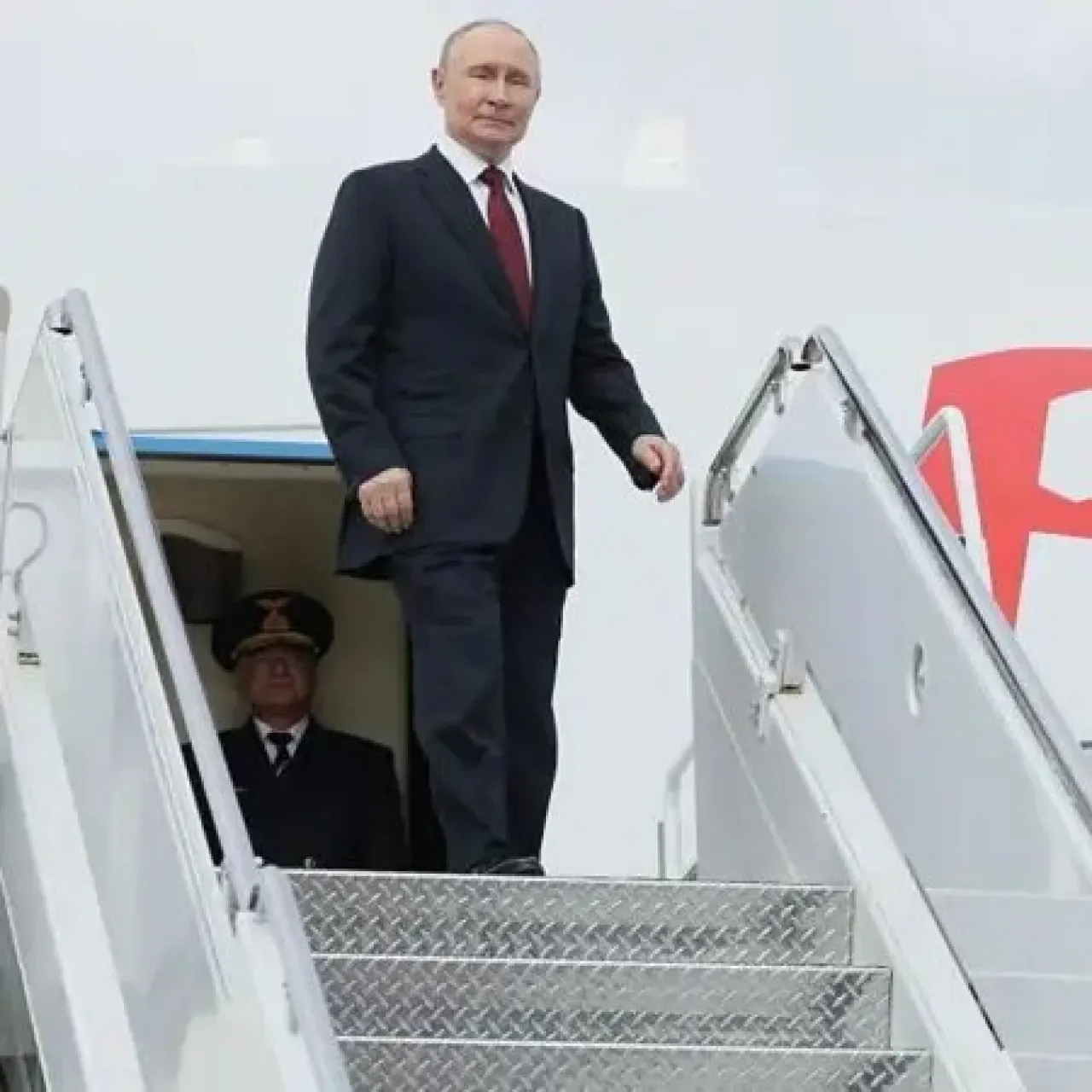Putin, Donald Trump Görüşmesi İçin Budapeşte'ye Gidiyor Putin, Donald Trump Görüşmesi İçin Budapeşte'ye Gidiyor