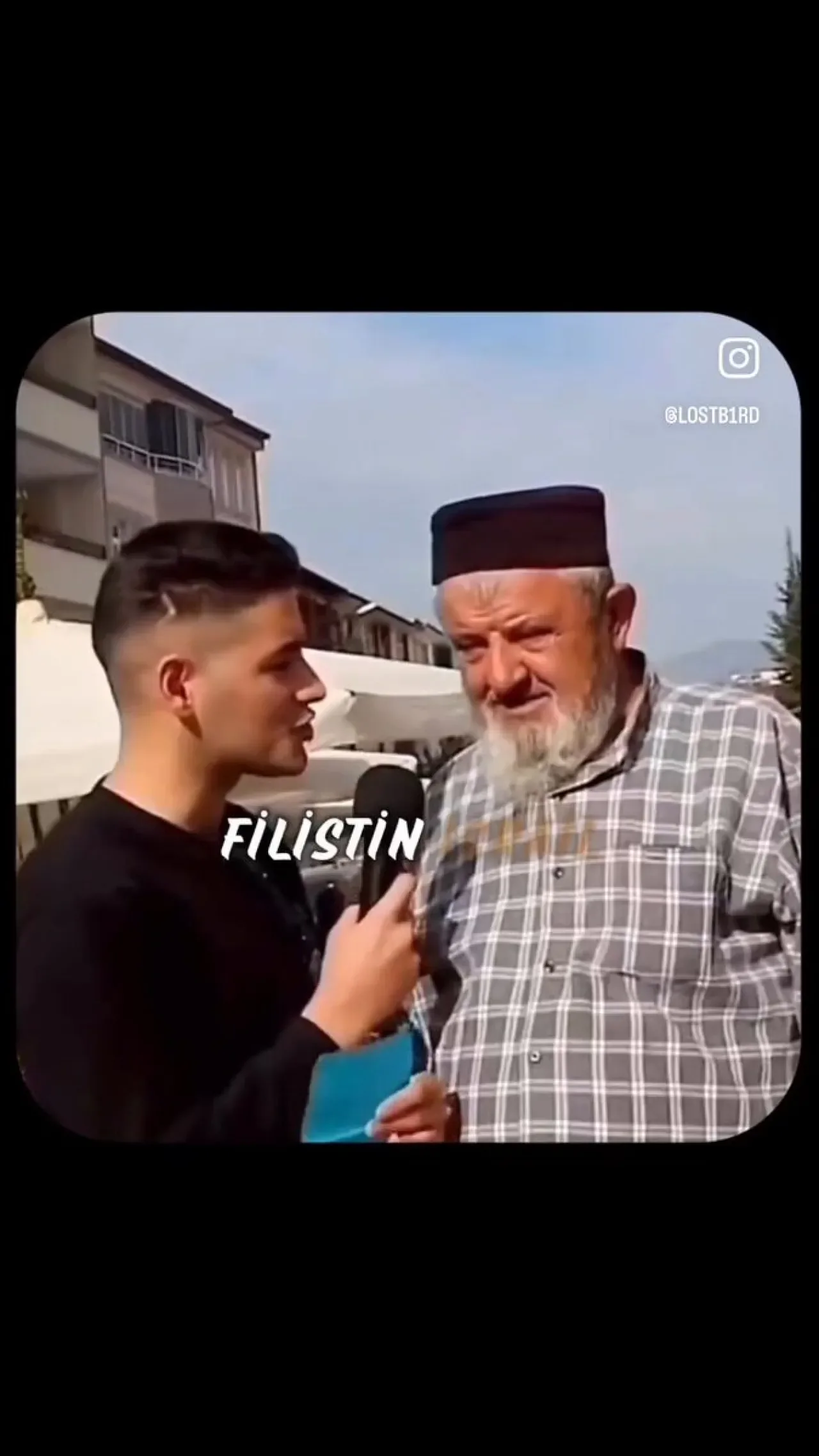 Vatandaştan İsrail-Filistin Savaşı Hakkında Duygusal Açıklama Vatandaştan İsrail-Filistin Savaşı Hakkında Duygusal Açıklama