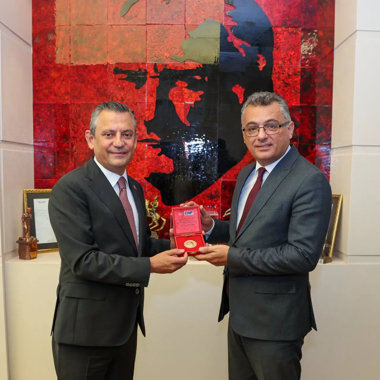 Tufan Erhürman'ın KKTC Cumhurbaşkanı Seçilmesi ve Türkiye-KKTC İlişkilerine Yansımaları Tufan Erhürman'ın KKTC Cumhurbaşkanı Seçilmesi ve Türkiye-KKTC İlişkilerine Yansımaları