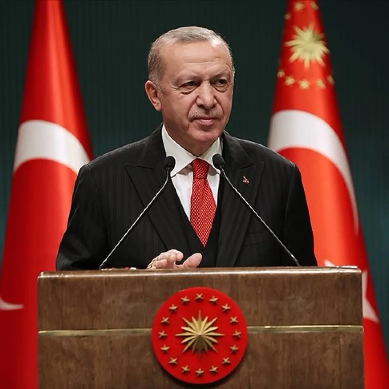 KKTC'de Yeni Cumhurbaşkanı Tufan Erhürman: Cumhurbaşkanı Erdoğan'dan Tebrik Mesajı KKTC'de Yeni Cumhurbaşkanı Tufan Erhürman: Cumhurbaşkanı Erdoğan'dan Tebrik Mesajı