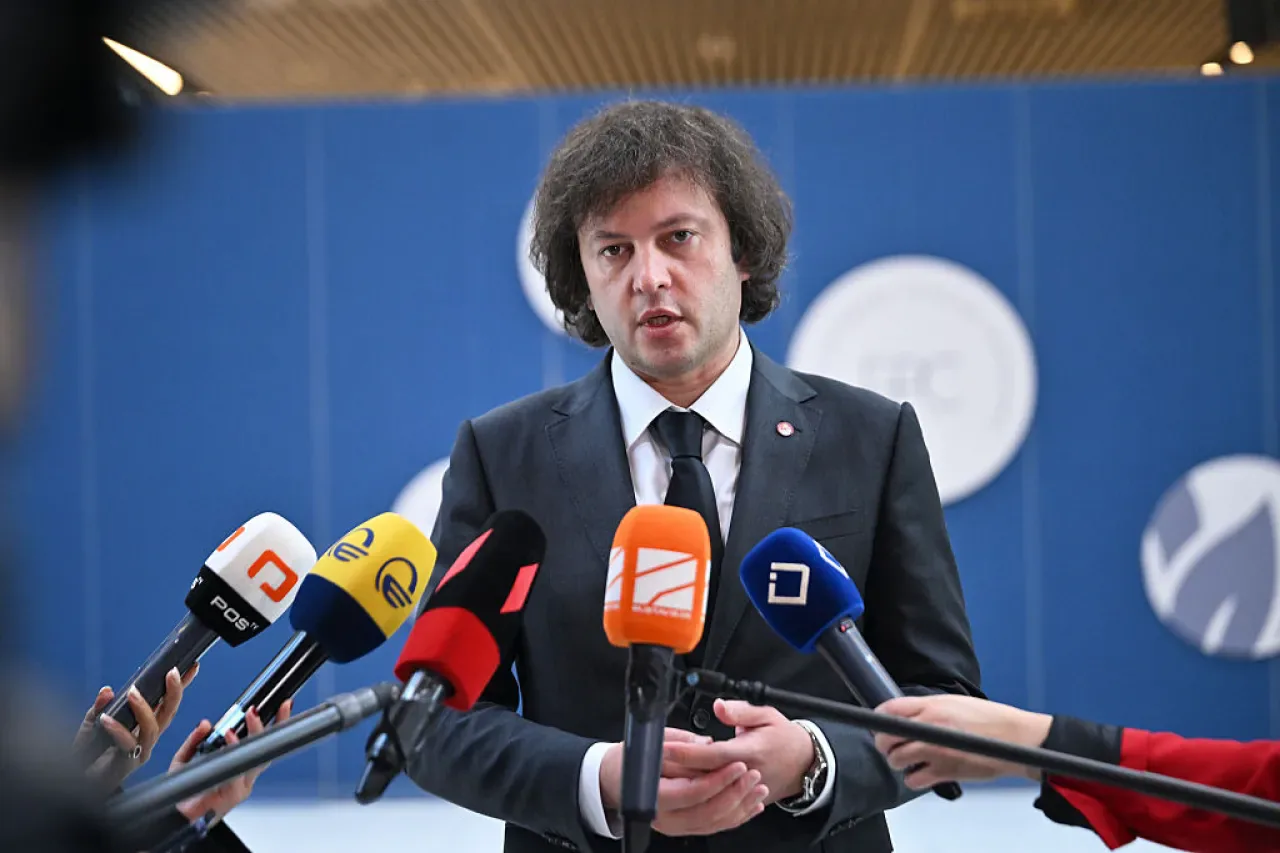 Almanya, Gürcistan'ın AB Karşıtı Yasa Taslağı Nedeniyle Büyükelçisini Geri Çağırdı Almanya, Gürcistan'ın AB Karşıtı Yasa Taslağı Nedeniyle Büyükelçisini Geri Çağırdı