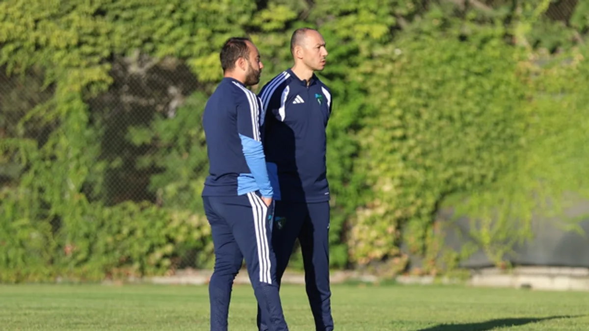 Umut Bulut, Selçuk İnan'ın yanında: Kocaelispor'da yeni görev Umut Bulut, Selçuk İnan'ın yanında: Kocaelispor'da yeni görev