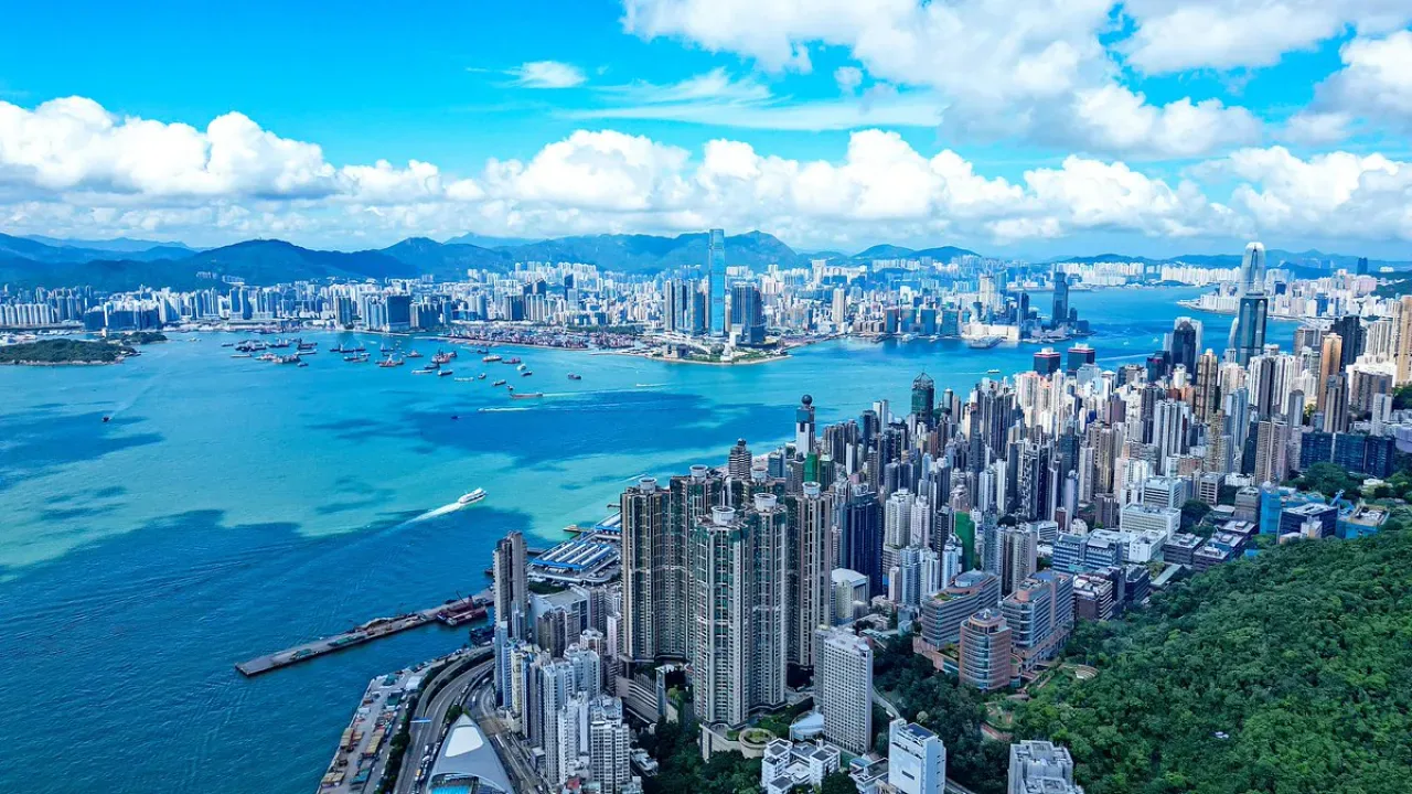 Çin'in 14. Beş Yıllık Planı, Hong Kong'a Fırsat Kapıları Açıyor Çin'in 14. Beş Yıllık Planı, Hong Kong'a Fırsat Kapıları Açıyor