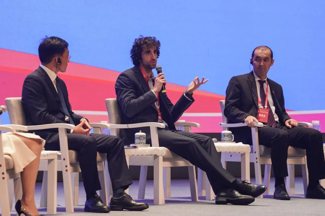 Jingdezhen'in Porselen Başkenti Dönüşümü ile Global Belediye Başkanlarına İlham Oluyor Jingdezhen'in Porselen Başkenti Dönüşümü ile Global Belediye Başkanlarına İlham Oluyor