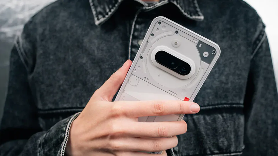 Nothing Phone (4b) Geliyor: Bütçe Dostu Tasarımın Detayları Sızdı görseli