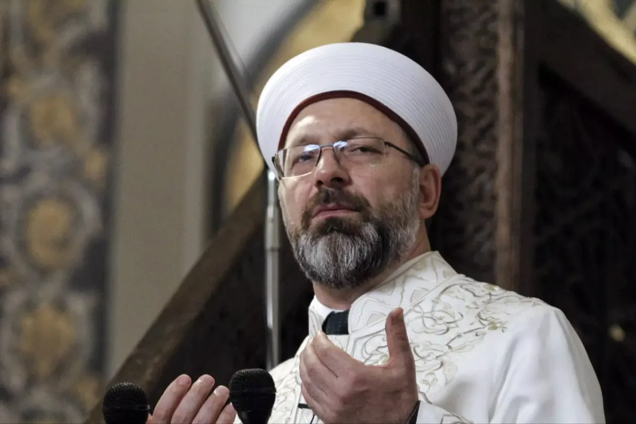 Eski Diyanet İşleri Başkanı Ali Erbaş'ın 18 Aylık Harcaması: 98.6 Milyon TL Eski Diyanet İşleri Başkanı Ali Erbaş'ın 18 Aylık Harcaması: 98.6 Milyon TL