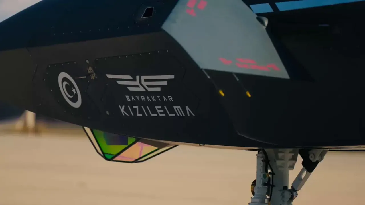 Bayraktar KIZILELMA, Murad AESA Radar Test Uçuşunu Başarıyla Tamamladı Bayraktar KIZILELMA, Murad AESA Radar Test Uçuşunu Başarıyla Tamamladı