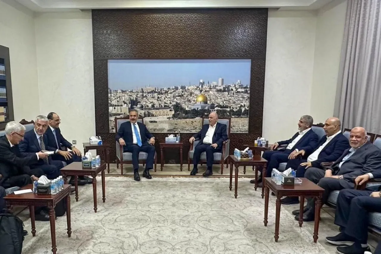 Hakan Fidan ve İbrahim Kalın Katar'da Hamas Liderleriyle Görüştü Hakan Fidan ve İbrahim Kalın Katar'da Hamas Liderleriyle Görüştü