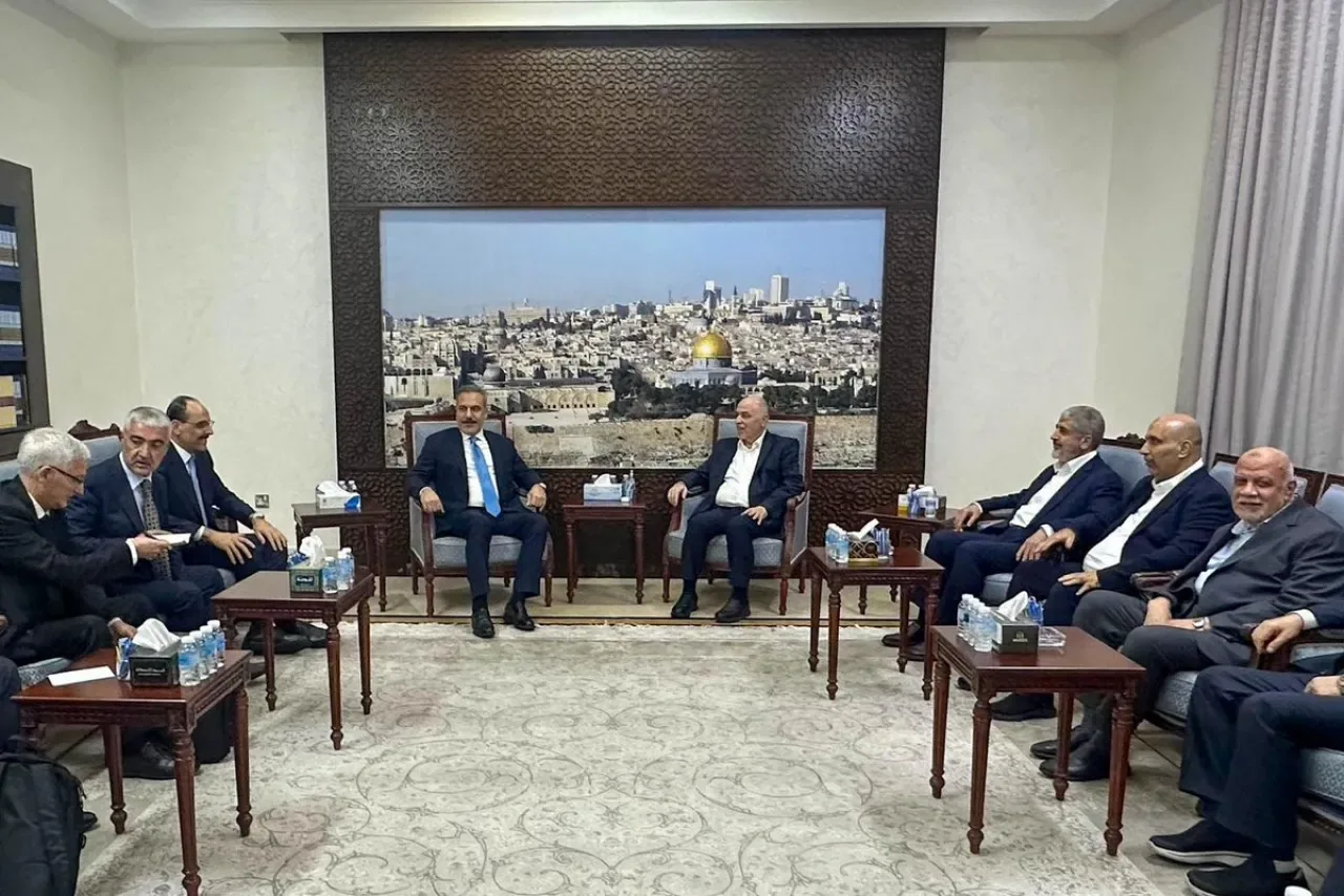 Türkiye, Hamas Siyasi Liderleriyle Doha'da Üst Düzey Görüşme Gerçekleştirdi Türkiye, Hamas Siyasi Liderleriyle Doha'da Üst Düzey Görüşme Gerçekleştirdi