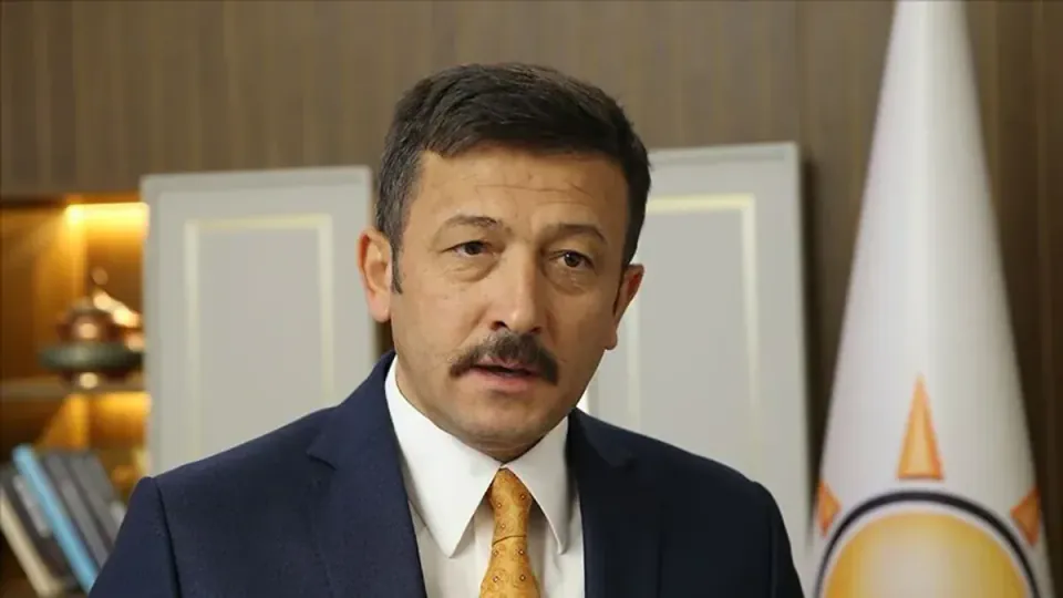 Çiğli Belediye Başkanı Yıldız AK Parti'ye geçti: Hamza Dağ'dan 'omuz omuza' mesajı görseli