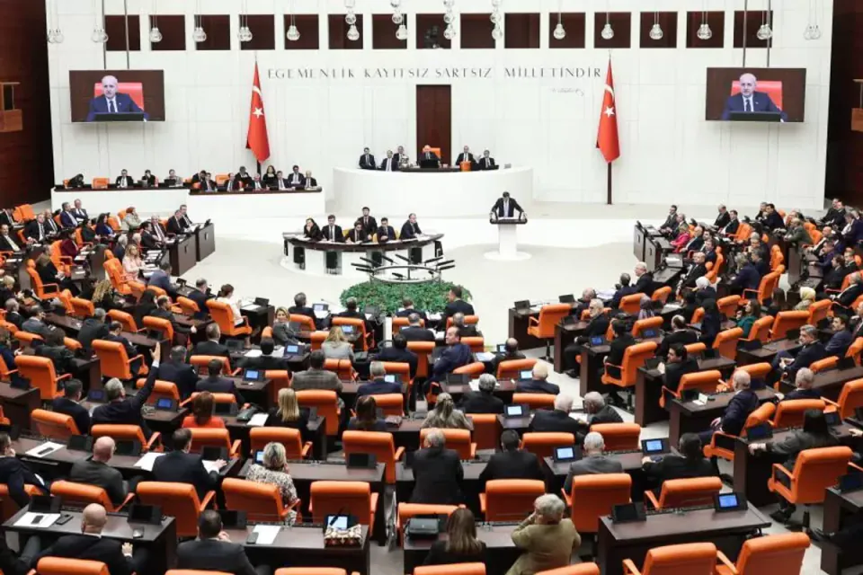 2027 Bütçesi yarın TBMM'de sunuluyor: Cevdet Yılmaz komisyonda hedefleri açıklayacak görseli