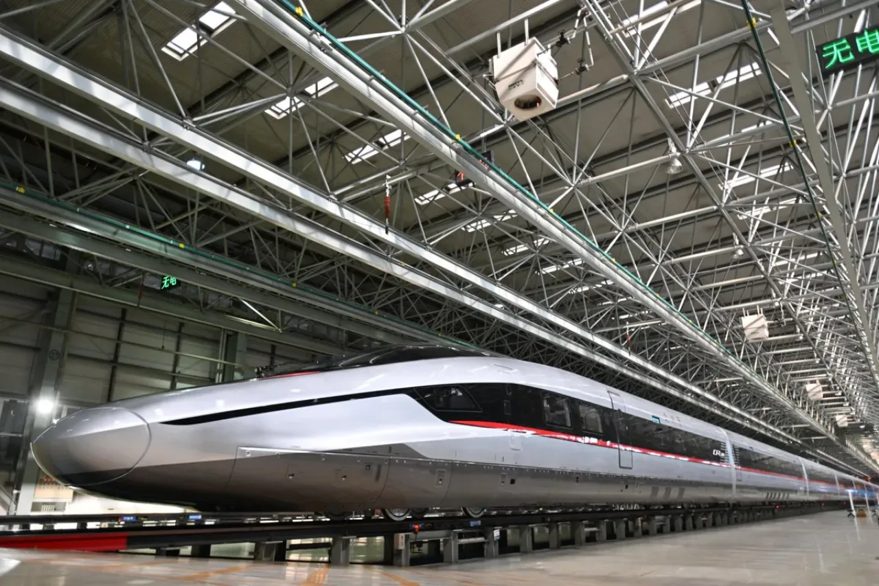 CR450: Dünyanın En Hızlı Yüksek Hızlı Treni Ticari Hizmet Öncesi Testlere Başladı CR450: Dünyanın En Hızlı Yüksek Hızlı Treni Ticari Hizmet Öncesi Testlere Başladı