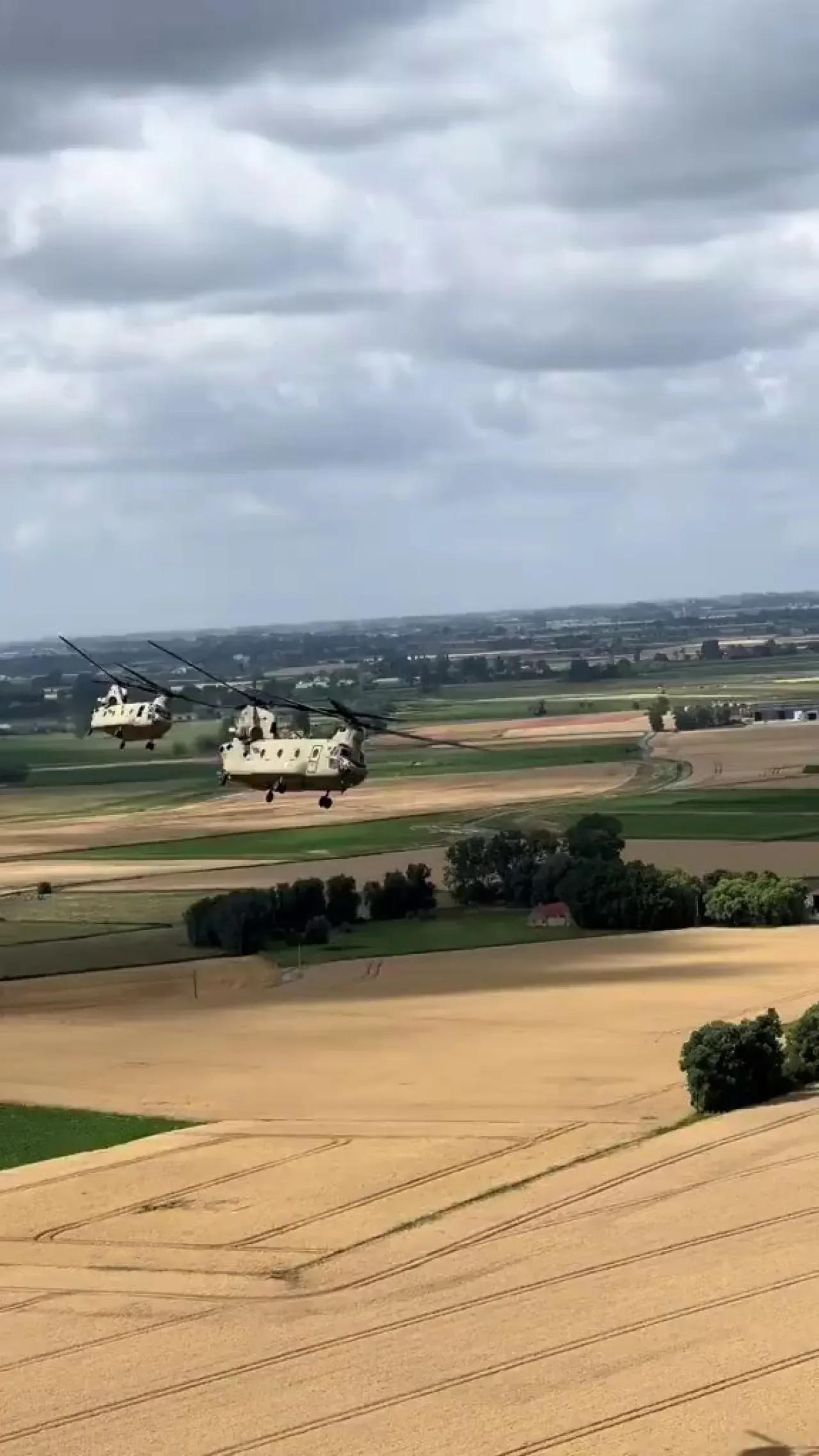 ABD Ordusu, Chinook Filosunu Güçlendirmek İçin 461 Milyon Dolarlık Yatırım Yaptı ABD Ordusu, Chinook Filosunu Güçlendirmek İçin 461 Milyon Dolarlık Yatırım Yaptı