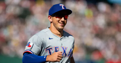 Texas Rangers ve San Diego Padres Karşı Karşıya: Kritik Eşleşme Başlıyor