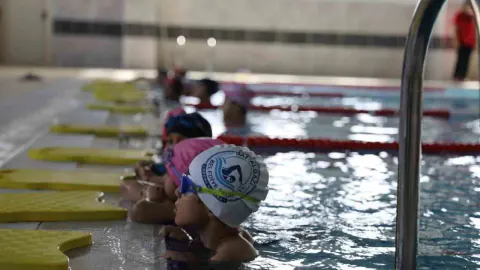 Battalgazi'de 3 ayda 5 bine yakın kişi yüzme öğrendi, kış kursları başlıyor