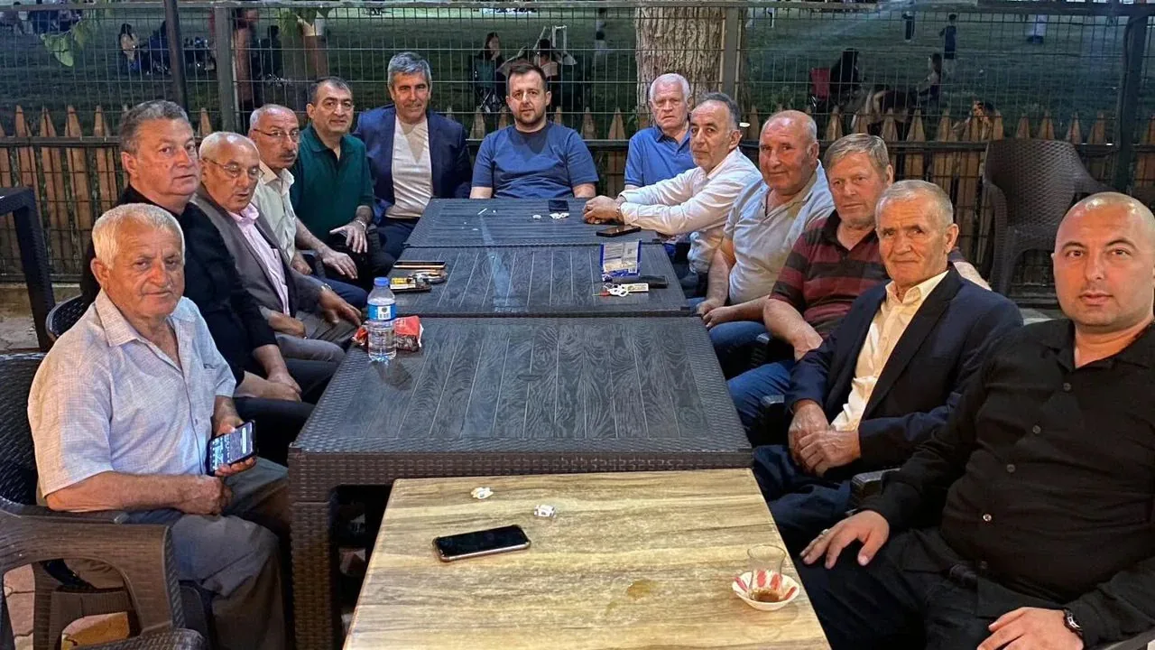 AK Parti Kırklareli İl Başkanı Dağtaş'tan Babaeski Teşkilatına Ziyaret AK Parti Kırklareli İl Başkanı Dağtaş'tan Babaeski Teşkilatına Ziyaret