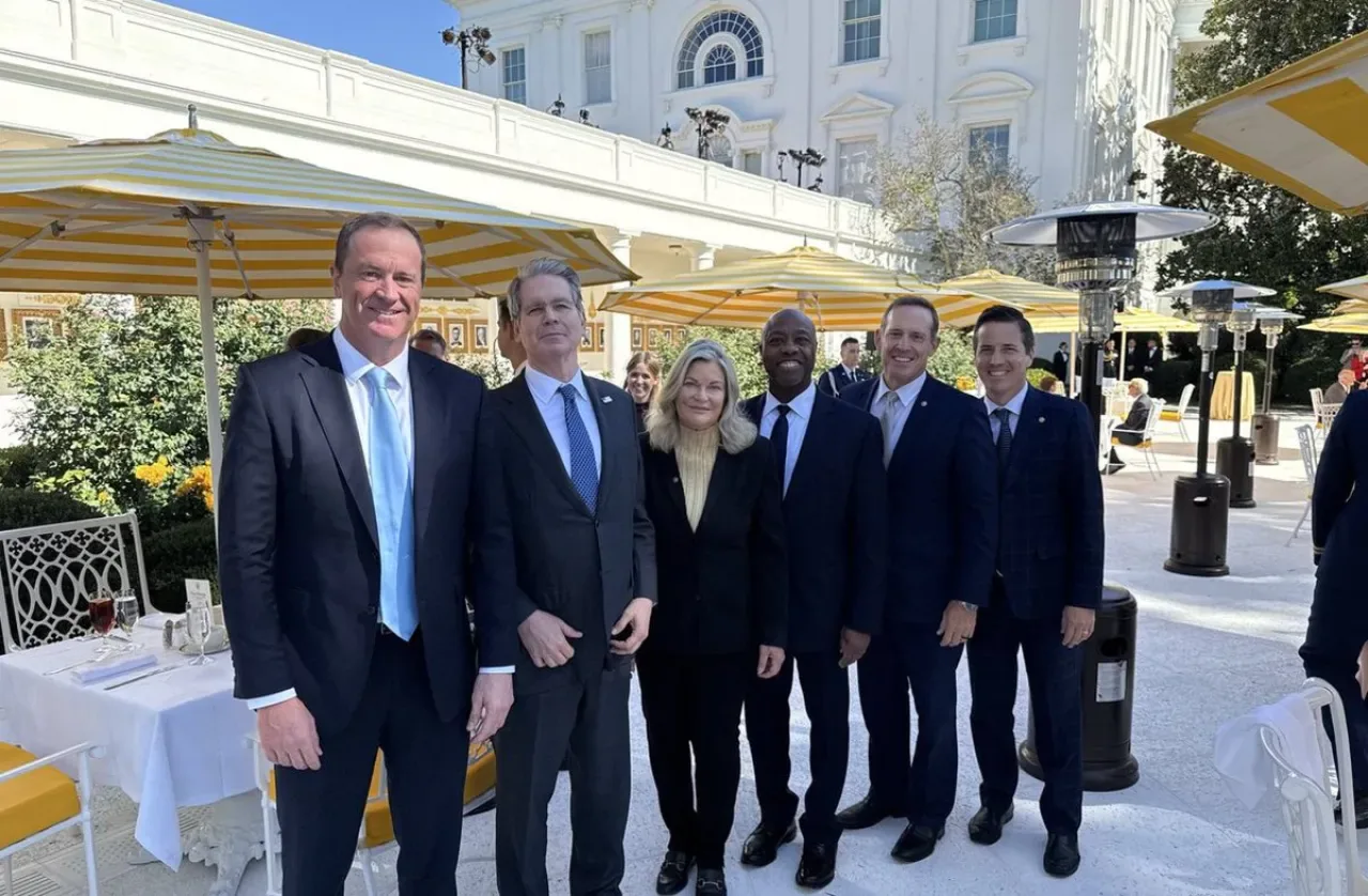 ABD Senatörleri ve Kripto Sektörü Liderleri Washington'da Bir Araya Geldi ABD Senatörleri ve Kripto Sektörü Liderleri Washington'da Bir Araya Geldi
