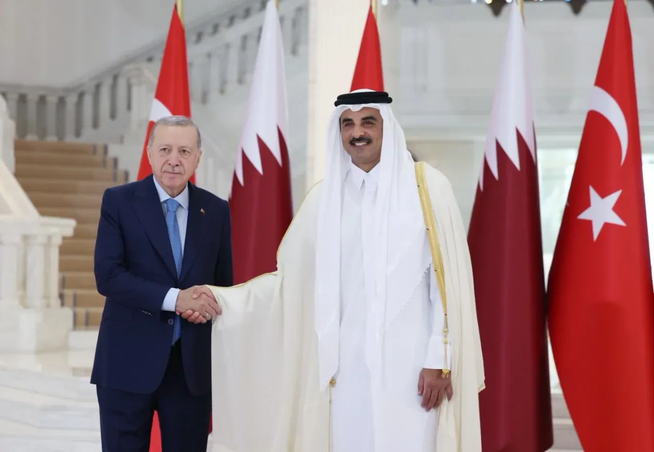 Cumhurbaşkanı Erdoğan Katar'da: Stratejik İş Birliği ve Bölgesel Gündem Masada Cumhurbaşkanı Erdoğan Katar'da: Stratejik İş Birliği ve Bölgesel Gündem Masada