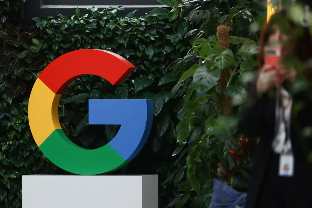 Birleşik Krallık, Apple ve Google'ın Mobil Platformlarına Daha Sıkı Rekabet Kuralları Getiriyor Birleşik Krallık, Apple ve Google'ın Mobil Platformlarına Daha Sıkı Rekabet Kuralları Getiriyor