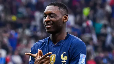 Süper Lig'de Forvet Savaşı: Randal Kolo Muani Transferinde Kritik Gelişme