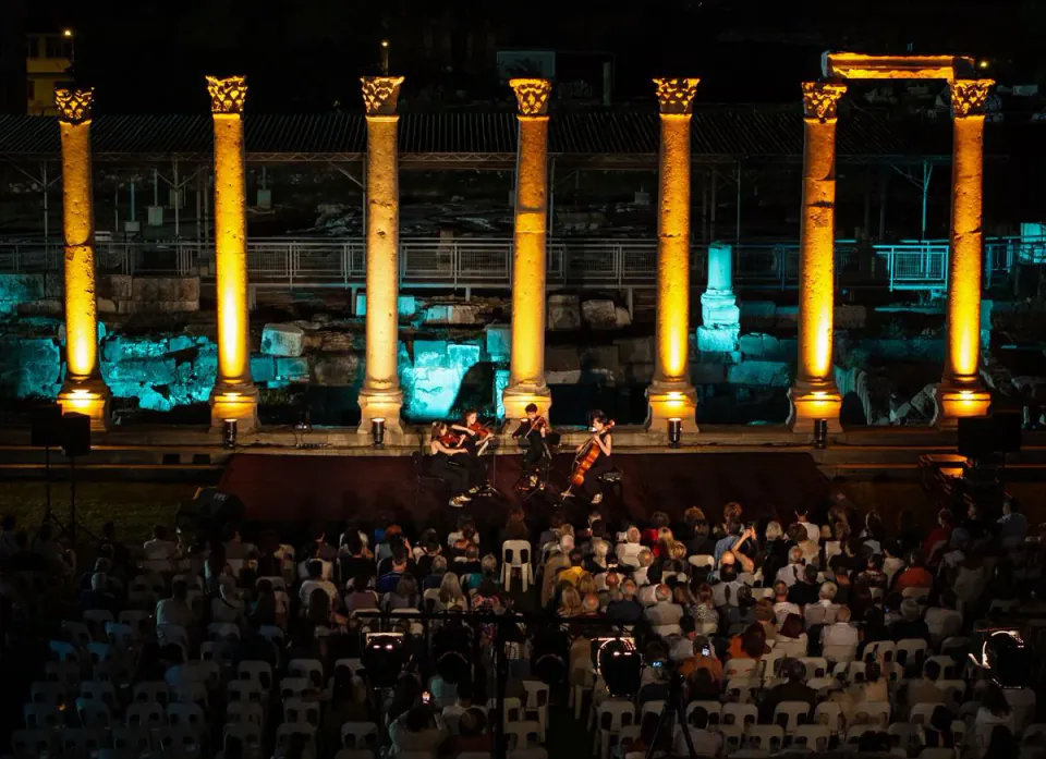 Quatuor Magenta'nın Sanat Yolculuğu: İzmir'den Küresel Sahnelere görseli