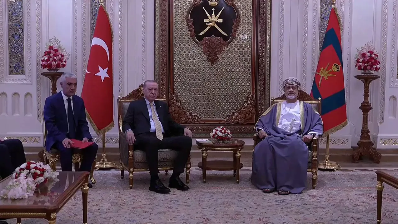 Cumhurbaşkanı Erdoğan ile Umman Sultanı Heysem bin Tarık Görüştü Cumhurbaşkanı Erdoğan ile Umman Sultanı Heysem bin Tarık Görüştü