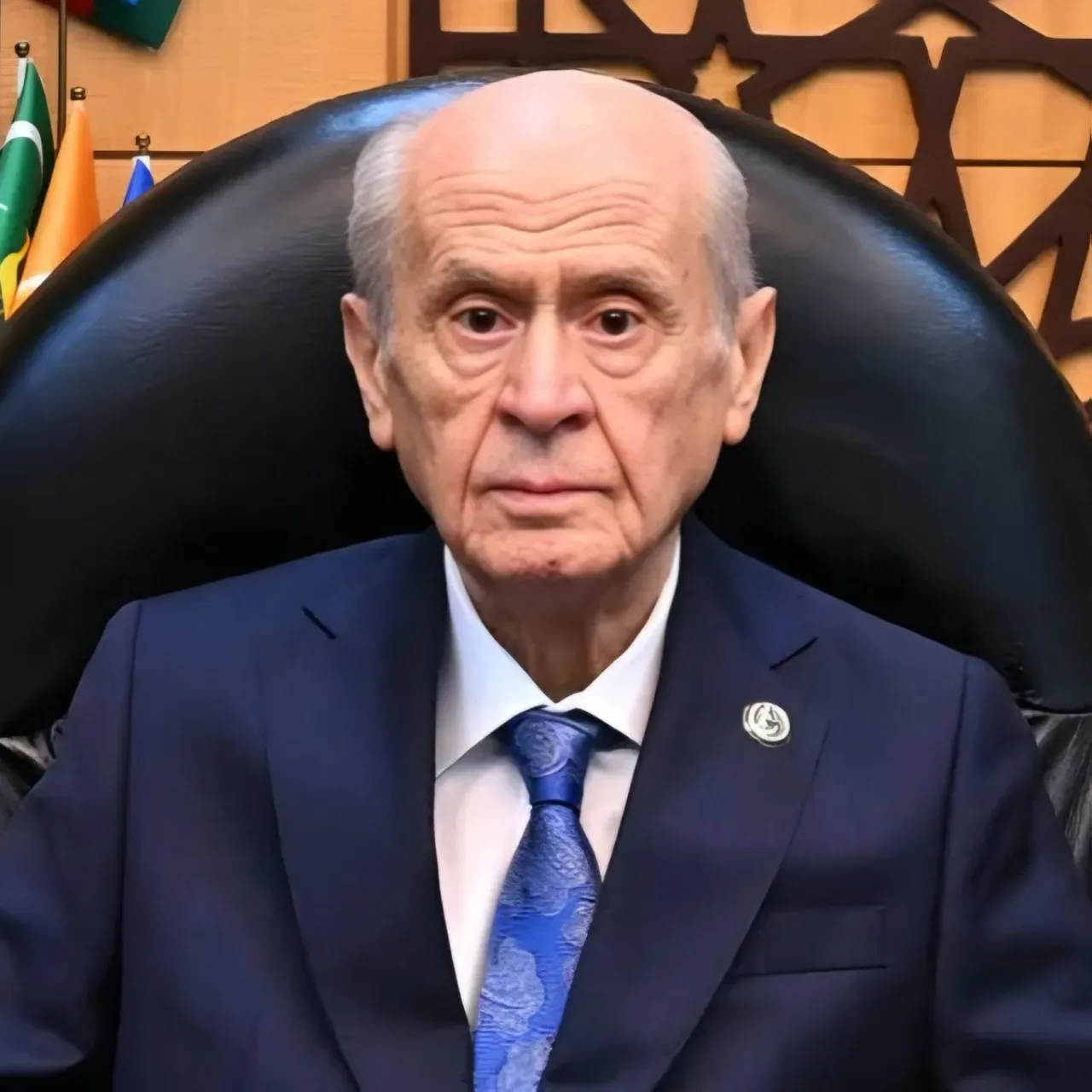 Devlet Bahçeli'den KKTC Açıklaması: "En Doğru Karar Türkiye'ye Katılmaktır" Devlet Bahçeli'den KKTC Açıklaması: "En Doğru Karar Türkiye'ye Katılmaktır"