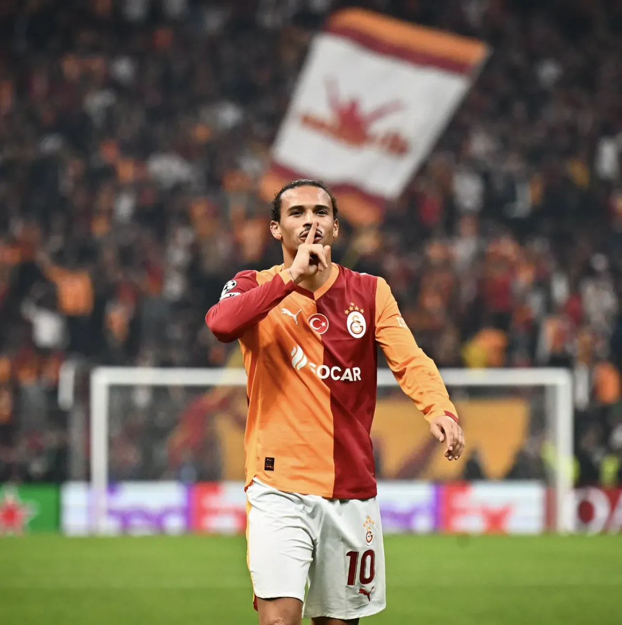 Galatasaray'ın Transfer Hedefi Leroy Sané'den Yeni Sezon Hazırlık Performansı Galatasaray'ın Transfer Hedefi Leroy Sané'den Yeni Sezon Hazırlık Performansı