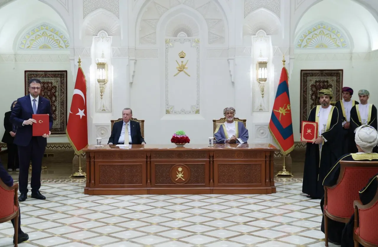 ASELSAN ve Umman Firması Sinan Advanced Industries Ortak Girişim Anlaşması İmzaladı ASELSAN ve Umman Firması Sinan Advanced Industries Ortak Girişim Anlaşması İmzaladı