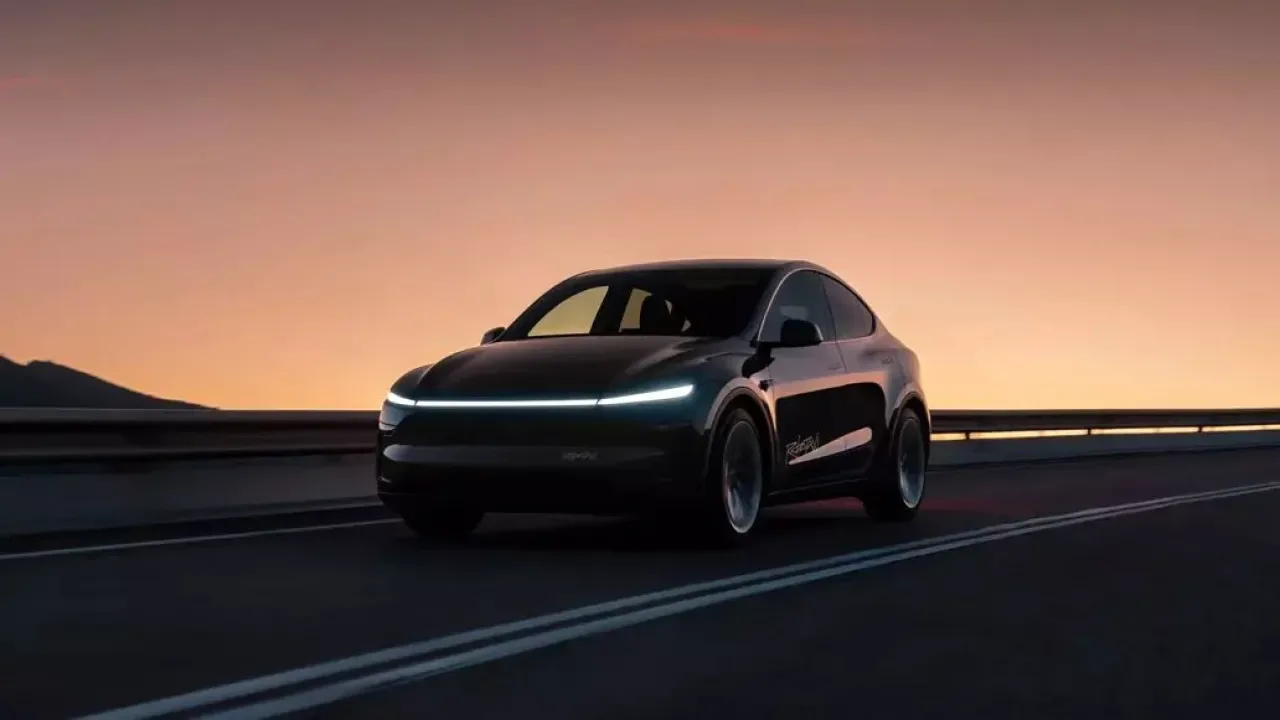 Tesla Yapay Zeka Çipi AI5'i Tanıttı: Araçlar ve İnsansı Robotlar İçin Büyük Sıçrama Tesla Yapay Zeka Çipi AI5'i Tanıttı: Araçlar ve İnsansı Robotlar İçin Büyük Sıçrama