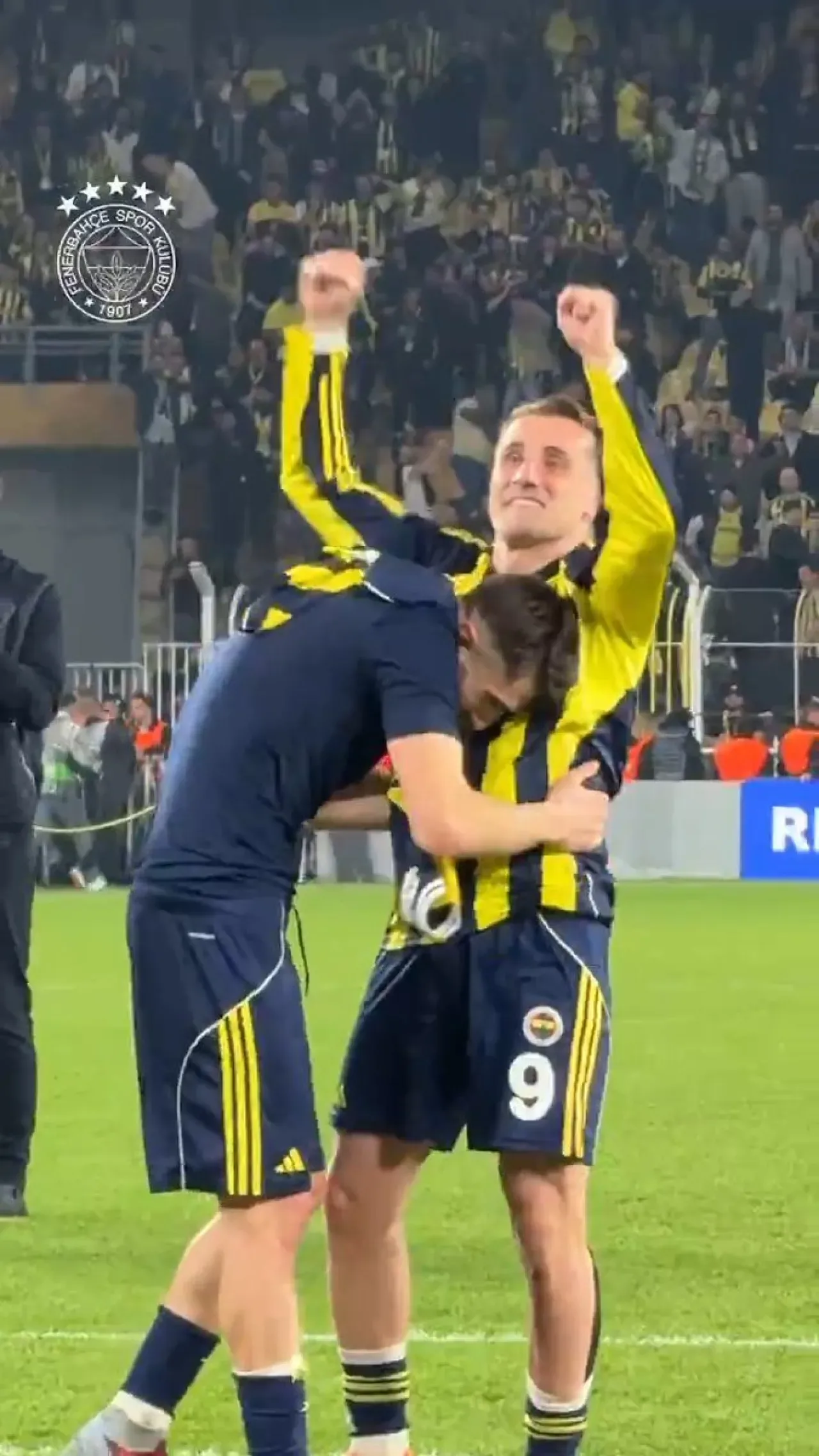 İsmail Yüksek, Fenerbahçe'nin Yükselen Yıldızı İsmail Yüksek, Fenerbahçe'nin Yükselen Yıldızı