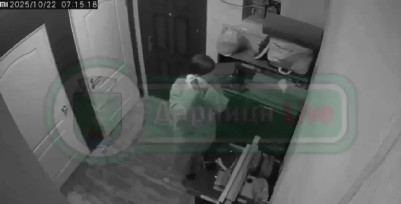 Ukrayna'da Sivil Konut Rus Füzesi İle Vuruldu Ukrayna'da Sivil Konut Rus Füzesi İle Vuruldu