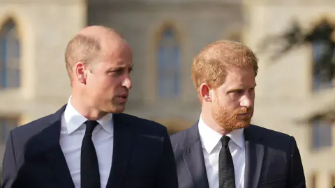 Charles Spencer, William ve Harry kavgasıyla ilgili yıllar sonra konuştu: "Ailemiz için trajik bir süreç" Charles Spencer, William ve Harry kavgasıyla ilgili yıllar sonra konuştu: "Ailemiz için trajik bir süreç"