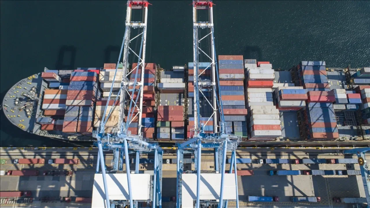 Sanayi Sektörü Ocak-Eylül Döneminde 143,2 Milyar Dolarla İhracat Rekoru Kırdı Sanayi Sektörü Ocak-Eylül Döneminde 143,2 Milyar Dolarla İhracat Rekoru Kırdı