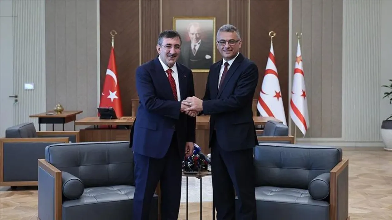 KKTC Cumhurbaşkanı Erhürman ile Cumhurbaşkanı Yardımcısı Yılmaz Görüştü KKTC Cumhurbaşkanı Erhürman ile Cumhurbaşkanı Yardımcısı Yılmaz Görüştü