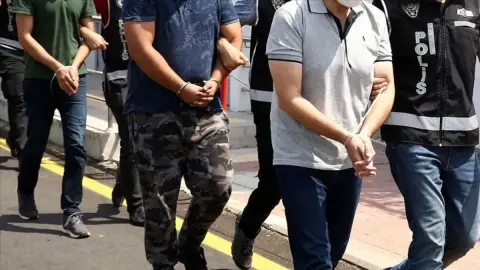 FETÖ 'emniyet mahrem' operasyonda 14 şüpheli tutuklandı