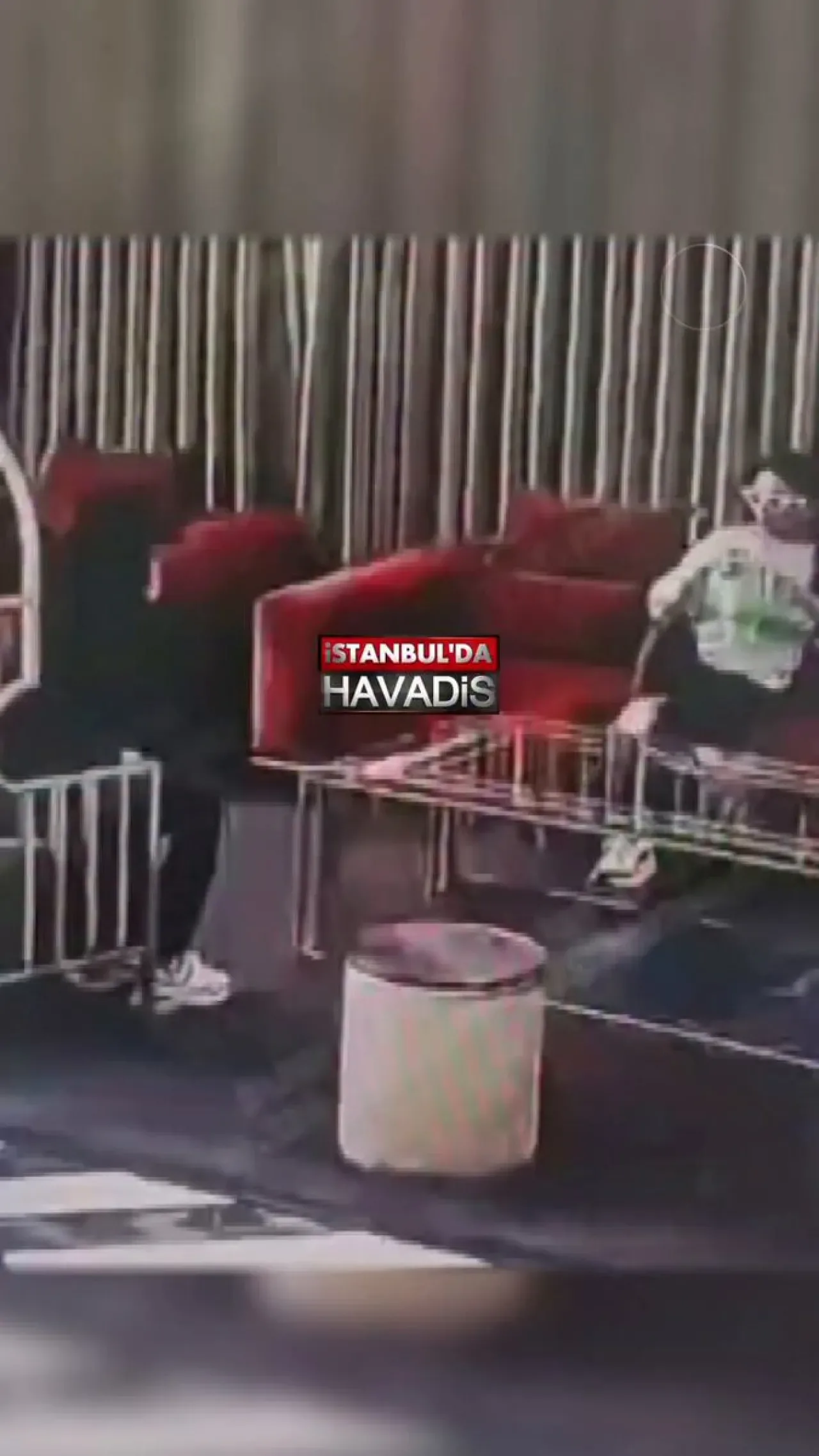 İstanbul'da Komşu Kavgası: Kaynar Kahveyle Saldırı İstanbul'da Komşu Kavgası: Kaynar Kahveyle Saldırı