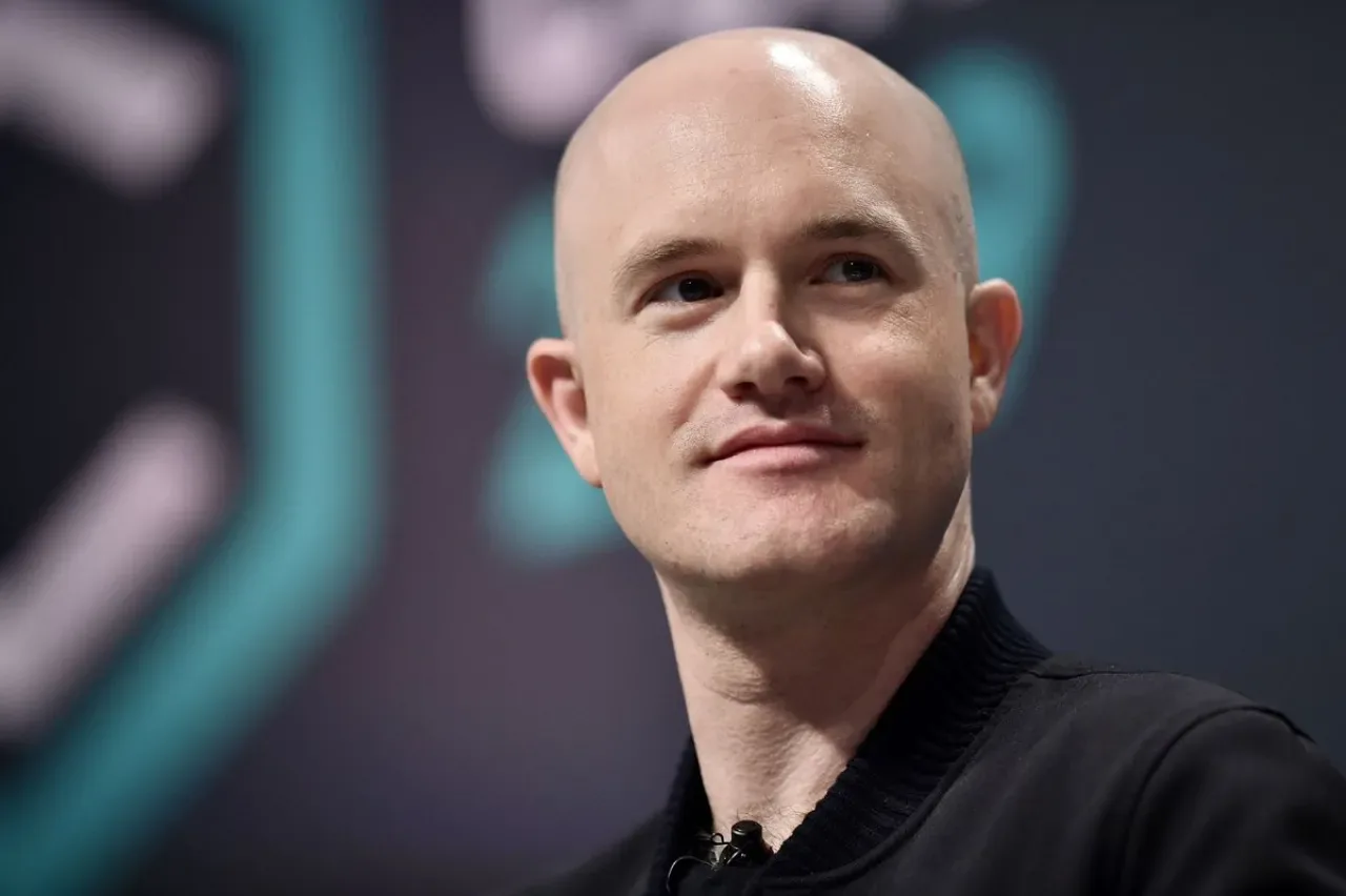 Coinbase CEO'su Brian Armstrong, ABD Senatosu'nda Kripto Para Düzenlemeleri İçin Görüştü Coinbase CEO'su Brian Armstrong, ABD Senatosu'nda Kripto Para Düzenlemeleri İçin Görüştü