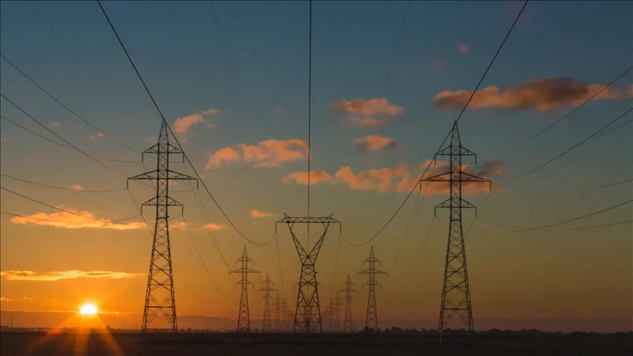 Türkiye'nin Elektrik Üretim ve Tüketim Dengesi Açık Verdi Türkiye'nin Elektrik Üretim ve Tüketim Dengesi Açık Verdi