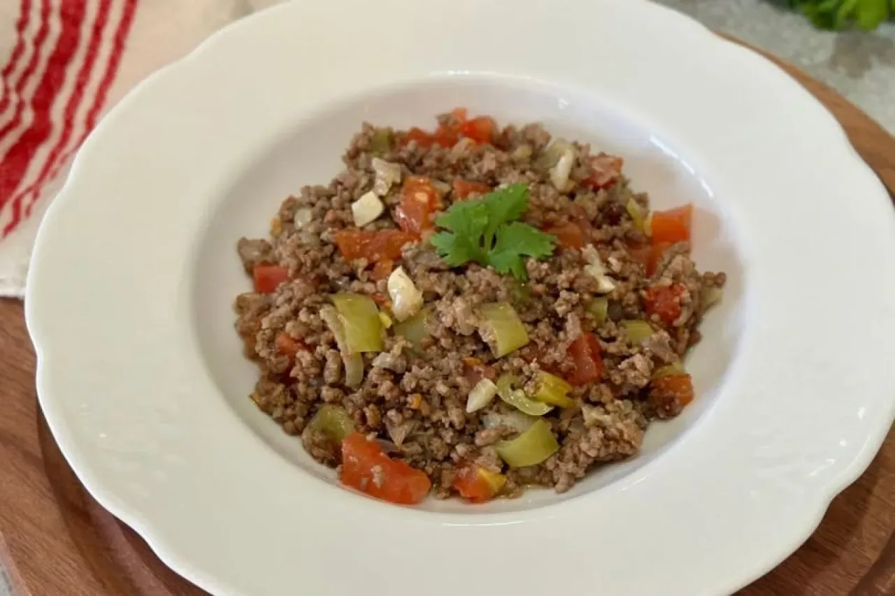 Arap Kebabı Tarifi: Tek Tavada Lezzet Şöleni Arap Kebabı Tarifi: Tek Tavada Lezzet Şöleni