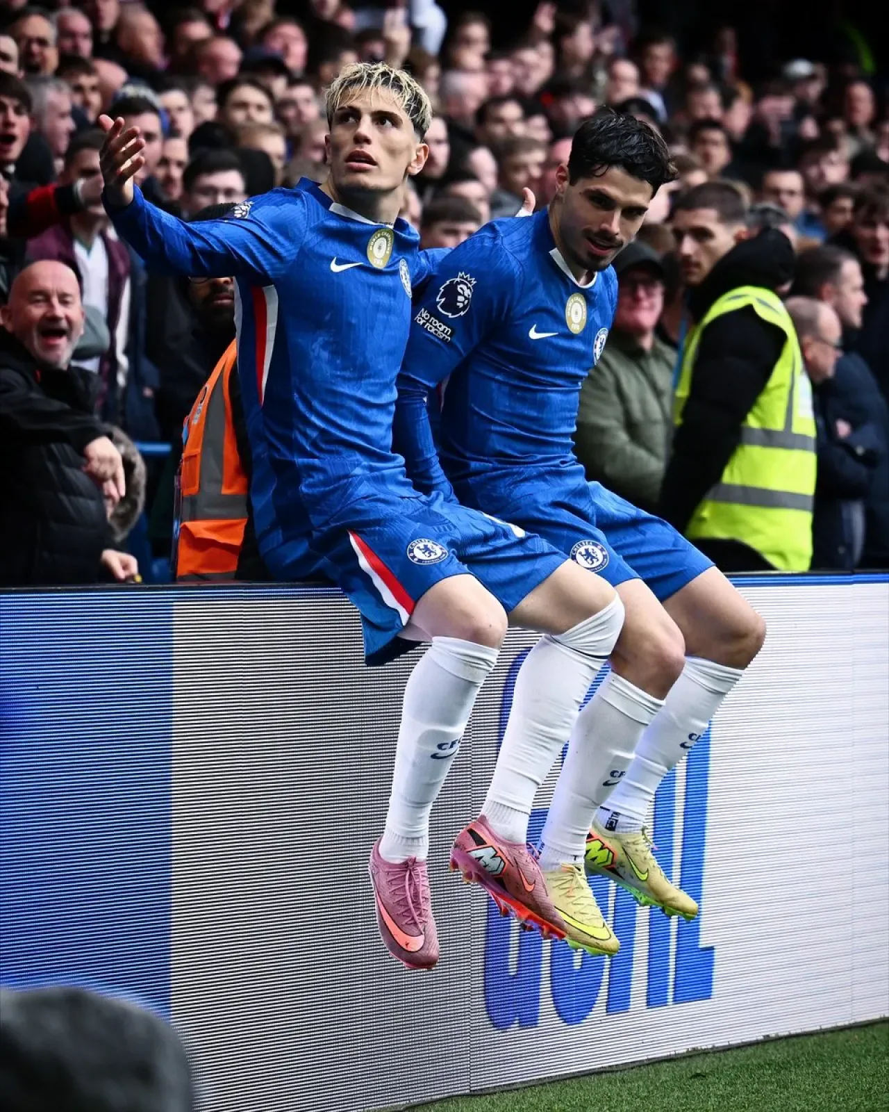Alejandro Garnacho Chelsea'ye Karşı İlk Golünü Attı Alejandro Garnacho Chelsea'ye Karşı İlk Golünü Attı