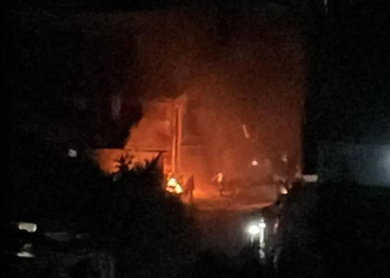İsrail Ordusu Ateşkesi İhlal Etti, Gazze'yi Yeniden Bombaladı İsrail Ordusu Ateşkesi İhlal Etti, Gazze'yi Yeniden Bombaladı