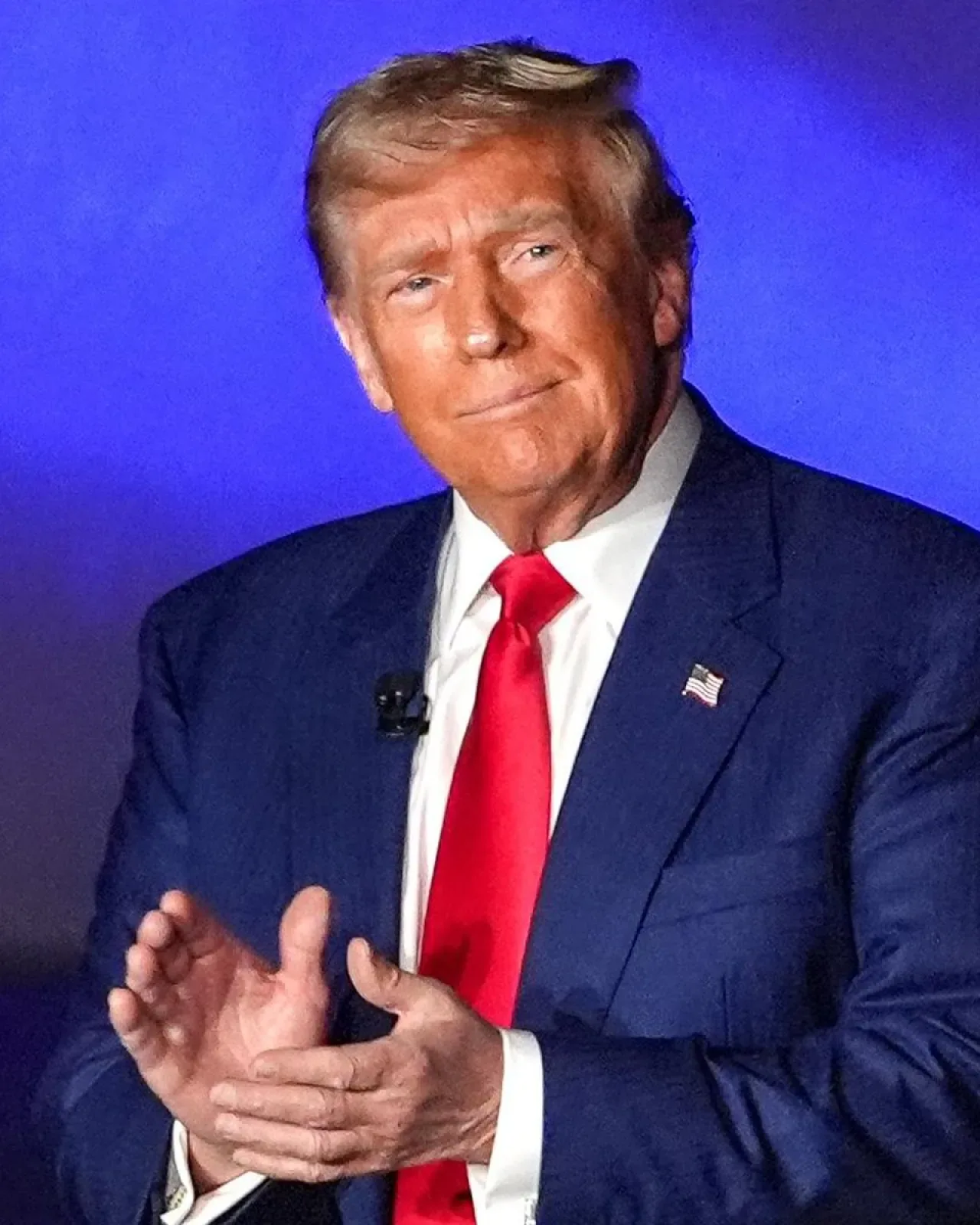 ABD Başkanı Trump Kanada'ya Ek Gümrük Vergisi Getirdi ABD Başkanı Trump Kanada'ya Ek Gümrük Vergisi Getirdi