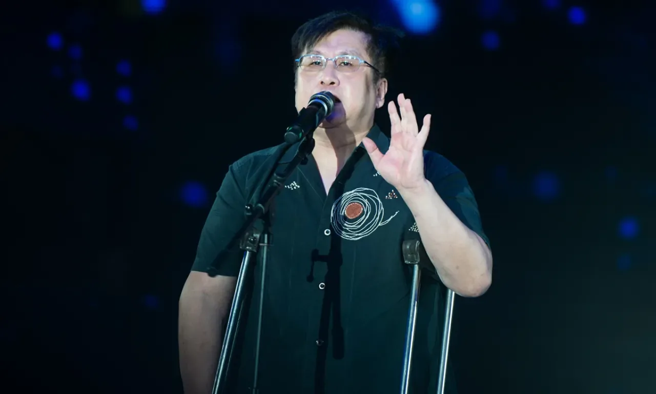 Zheng Zhihua, Shenzhen Havalimanı'ndaki Tekerlekli Sandalye Sorununu Kapattı Zheng Zhihua, Shenzhen Havalimanı'ndaki Tekerlekli Sandalye Sorununu Kapattı