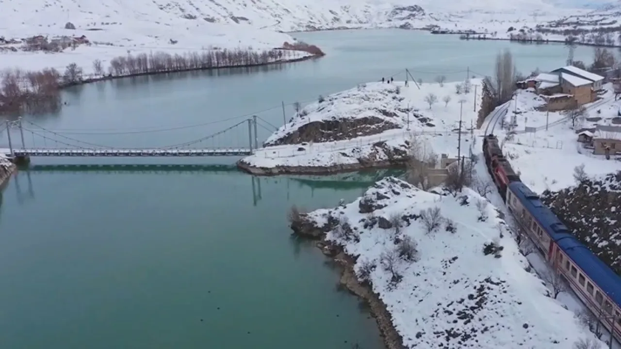 Turistik Doğu Ekspresi Yeni Sezonu için Geri Sayım Başladı Turistik Doğu Ekspresi Yeni Sezonu için Geri Sayım Başladı