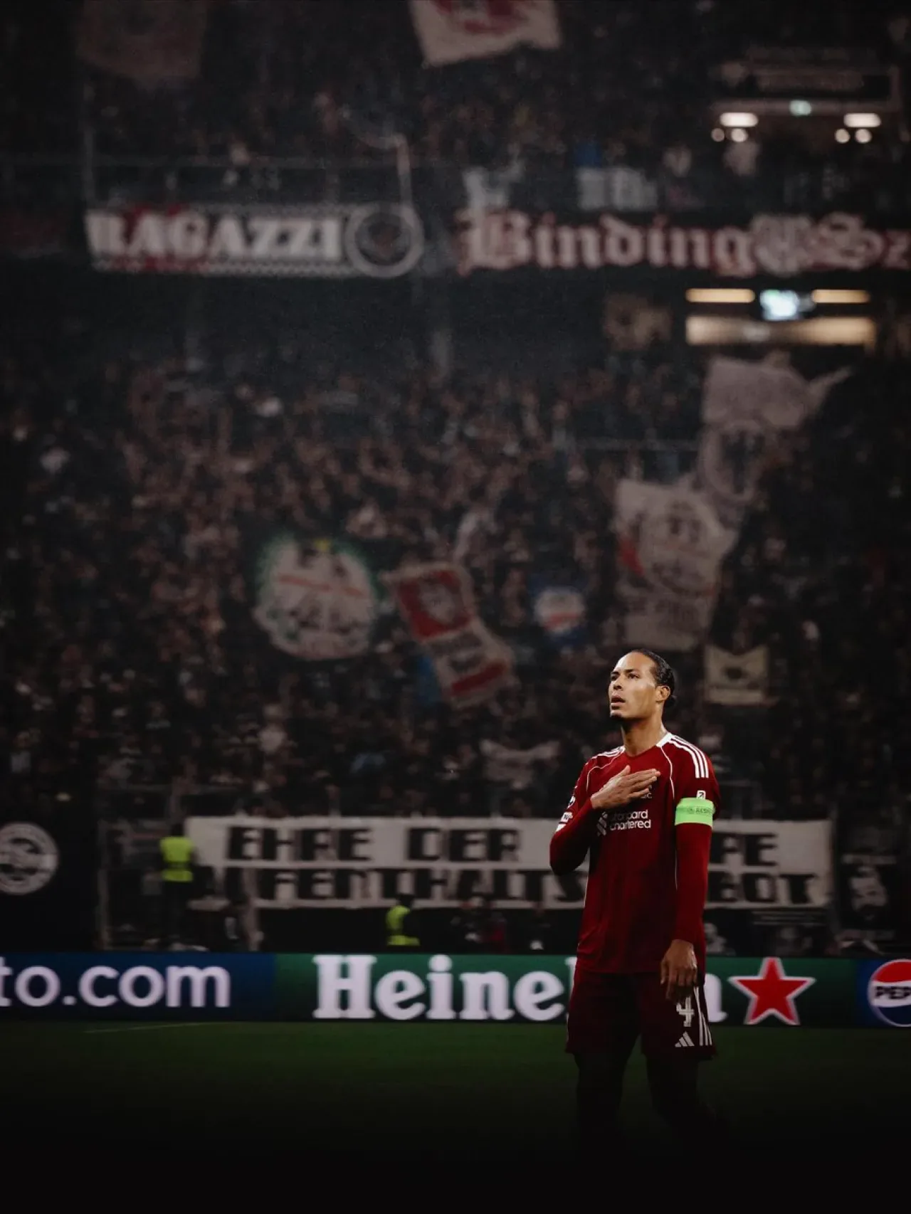 Virgil van Dijk'ten Kritik Açıklama: "Herkes Aynaya Bakmalı" Virgil van Dijk'ten Kritik Açıklama: "Herkes Aynaya Bakmalı"