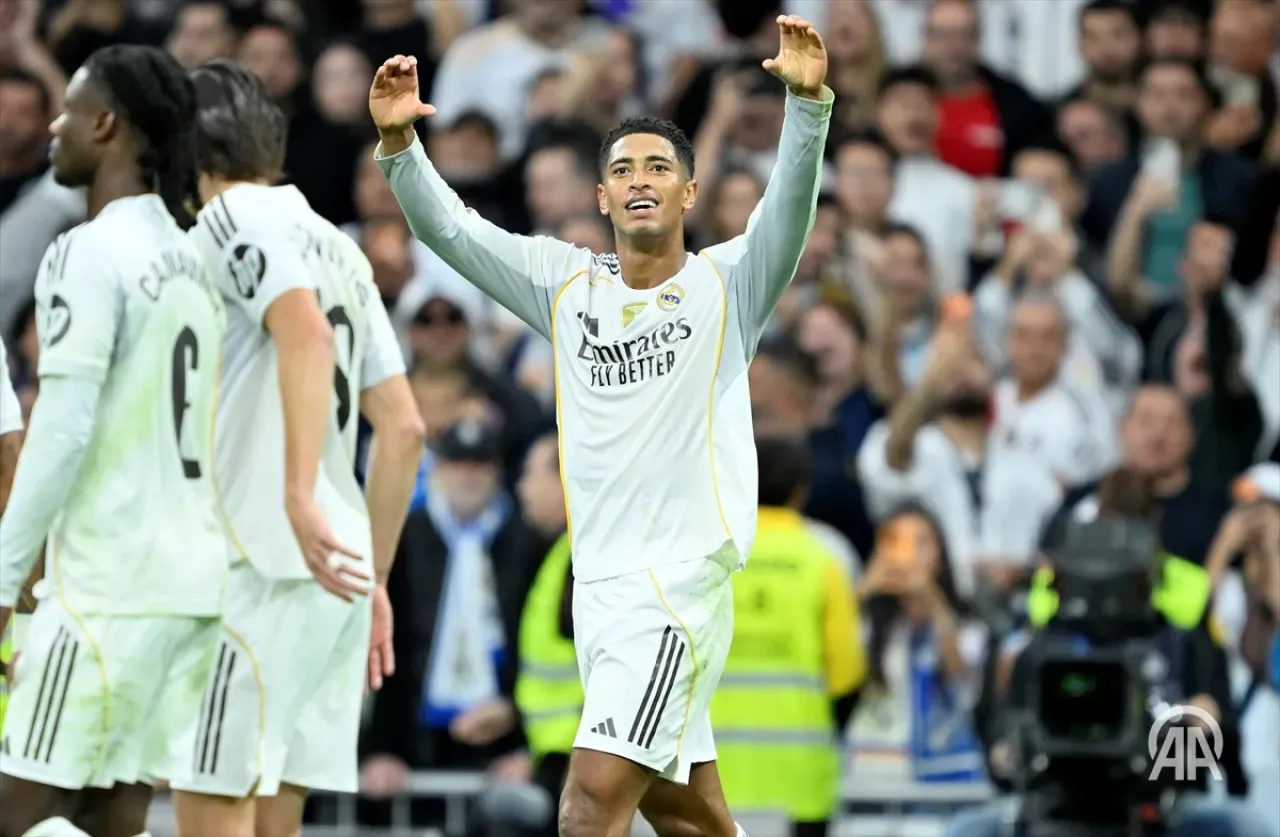 Real Madrid, El Clásico'da Barcelona'yı 2-1 Mağlup Etti Real Madrid, El Clásico'da Barcelona'yı 2-1 Mağlup Etti