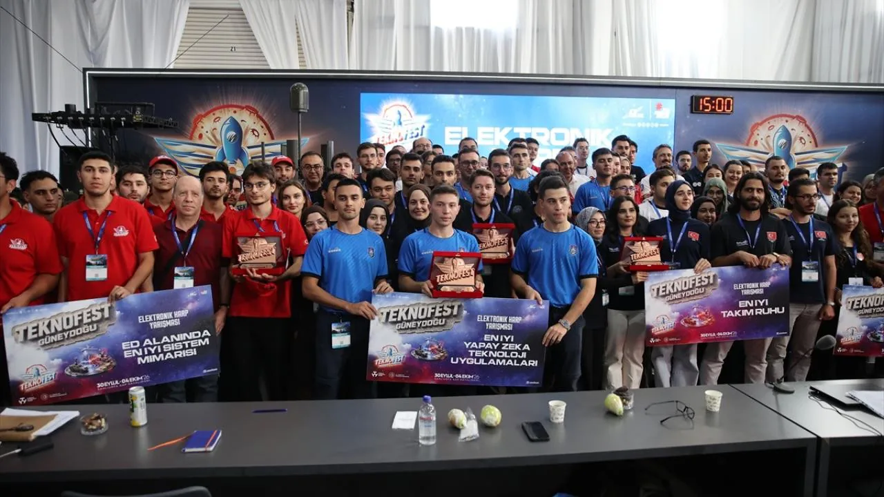 TEKNOFEST 2026 Diyarbakır'da sona erdi: 13 ülke yarıştı TEKNOFEST 2026 Diyarbakır'da sona erdi: 13 ülke yarıştı