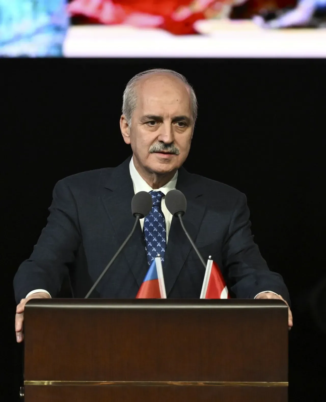 TBMM Başkanı Kurtulmuş: Silahların Yerini Demokrasi ve Fikirler Alacak TBMM Başkanı Kurtulmuş: Silahların Yerini Demokrasi ve Fikirler Alacak