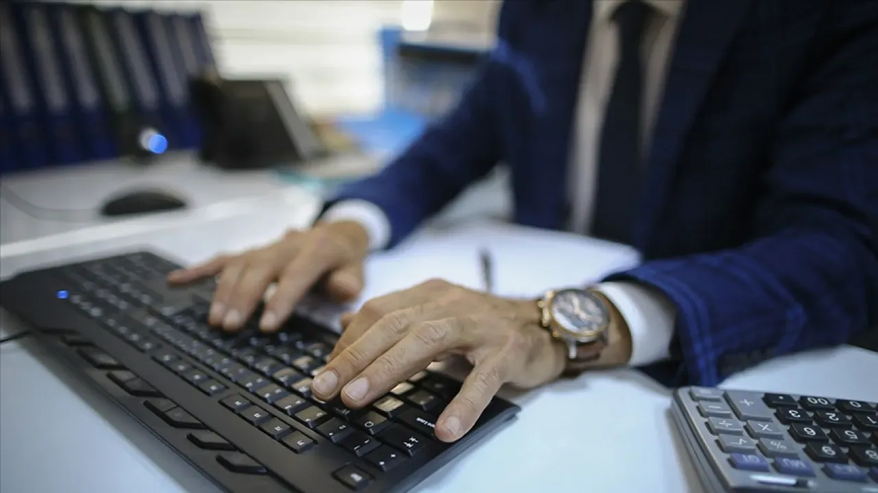 Ticaret Bakanlığı ve TÜİK Personel Alımı: Başvurular 3 Kasım'da Başlıyor Ticaret Bakanlığı ve TÜİK Personel Alımı: Başvurular 3 Kasım'da Başlıyor